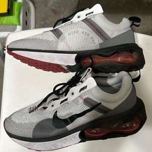 Nike Air Max 2021